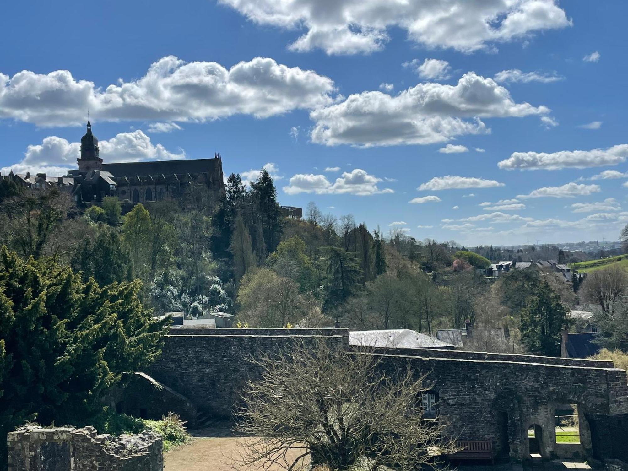 Le Relais Medieval Fougères Buitenkant foto