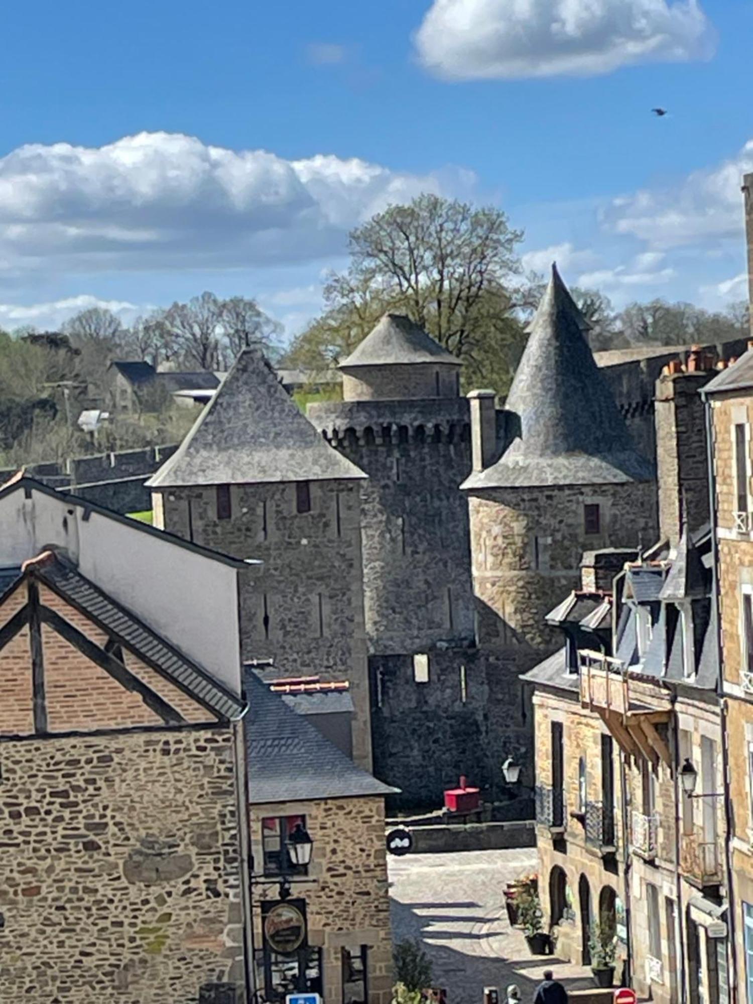 Le Relais Medieval Fougères Buitenkant foto